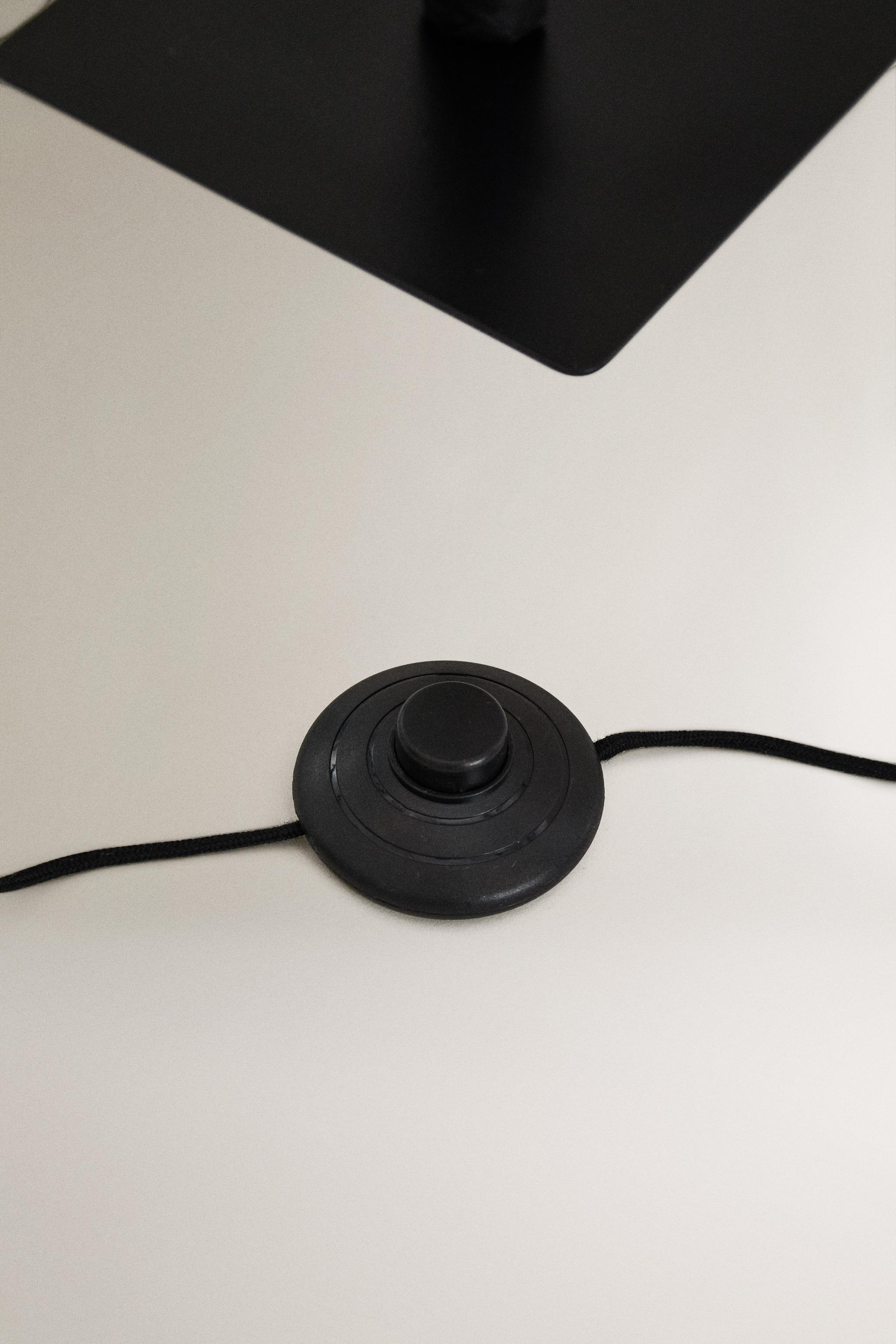 LED LIGHT CHRISTMAS TREE (59.1")